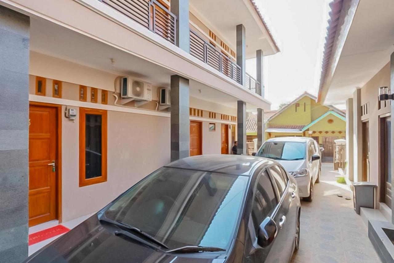Wisma Andali Syariah Near Rsud Cideres Majalengka Exterior foto